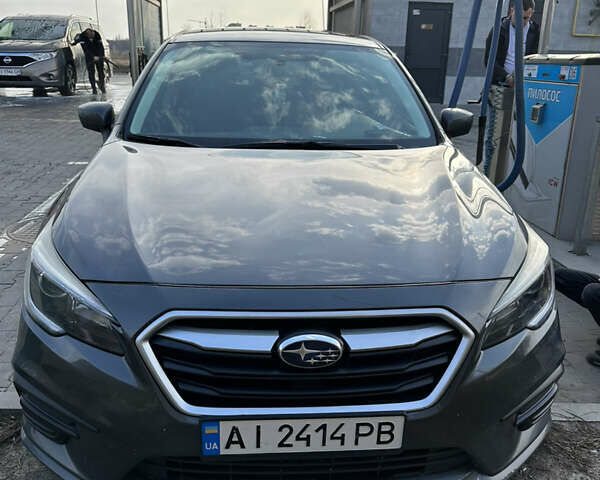 Серый Субару Легаси, объемом двигателя 2.5 л и пробегом 120 тыс. км за 12900 $, фото 1 на Automoto.ua