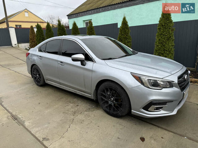 Сірий Субару Легасі, об'ємом двигуна 2.5 л та пробігом 99 тис. км за 15500 $, фото 1 на Automoto.ua