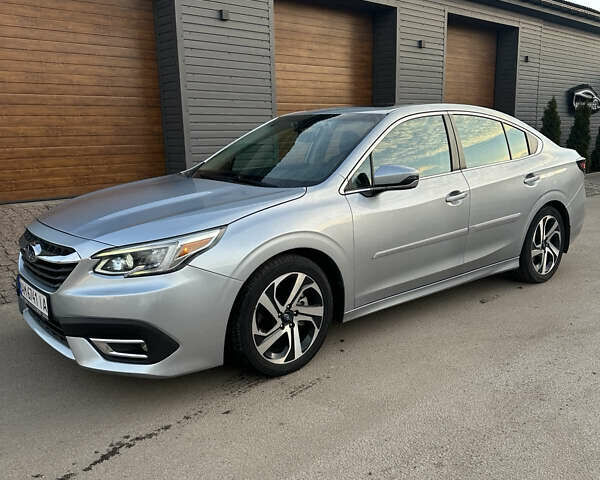 Серый Субару Легаси, объемом двигателя 2.5 л и пробегом 80 тыс. км за 18300 $, фото 1 на Automoto.ua