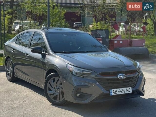 Серый Субару Легаси, объемом двигателя 2.4 л и пробегом 82 тыс. км за 21199 $, фото 1 на Automoto.ua