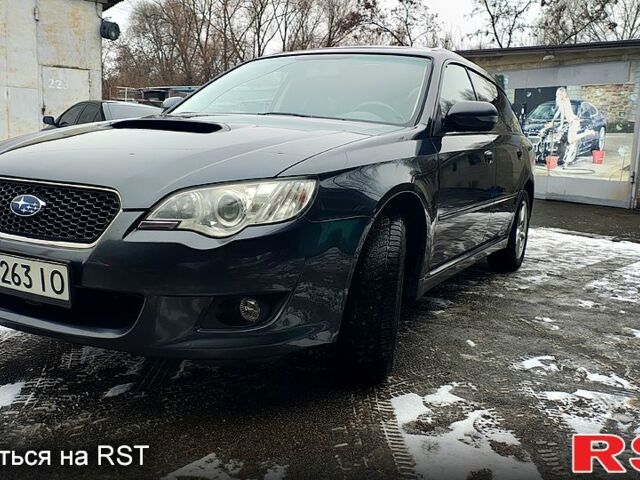 Серый Субару Легаси, объемом двигателя 2 л и пробегом 21000 тыс. км за 7800 $, фото 1 на Automoto.ua