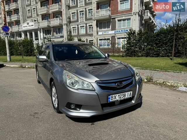 Серый Субару Легаси, объемом двигателя 2 л и пробегом 232 тыс. км за 6400 $, фото 1 на Automoto.ua