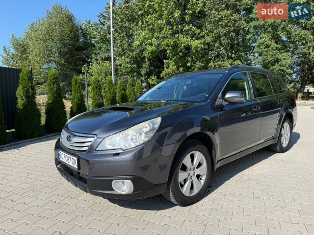 Сірий Субару Легасі, об'ємом двигуна 2 л та пробігом 244 тис. км за 6900 $, фото 1 на Automoto.ua