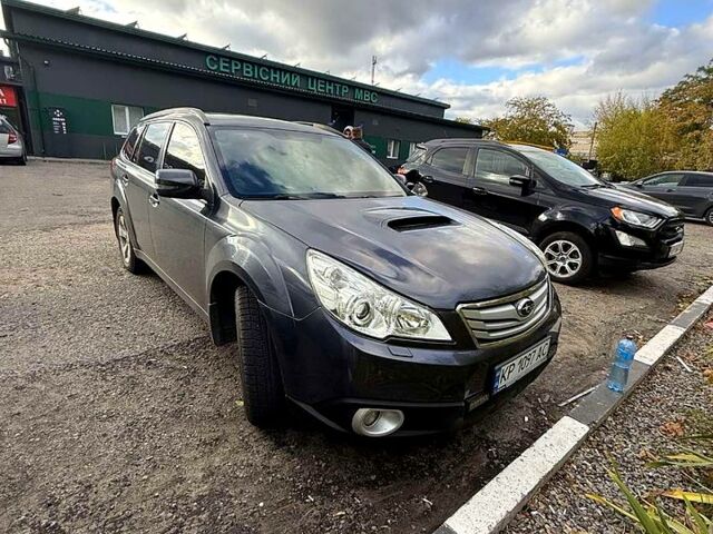 Серый Субару Легаси, объемом двигателя 2 л и пробегом 260 тыс. км за 4050 $, фото 1 на Automoto.ua