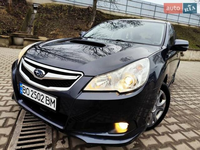 Серый Субару Легаси, объемом двигателя 2 л и пробегом 215 тыс. км за 7500 $, фото 1 на Automoto.ua