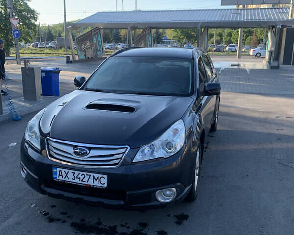 Сірий Субару Легасі, об'ємом двигуна 2 л та пробігом 188 тис. км за 12000 $, фото 1 на Automoto.ua