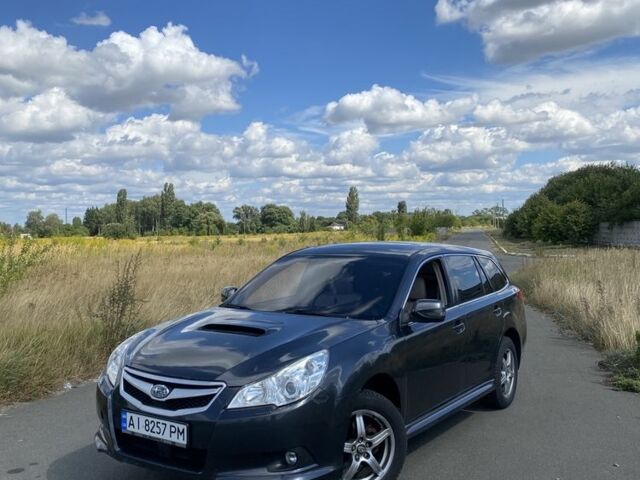 Серый Субару Легаси, объемом двигателя 2 л и пробегом 203 тыс. км за 7806 $, фото 1 на Automoto.ua