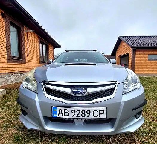 Серый Субару Легаси, объемом двигателя 2 л и пробегом 213 тыс. км за 6800 $, фото 1 на Automoto.ua