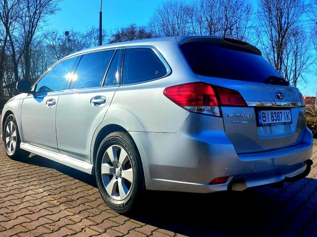 Сірий Субару Легасі, об'ємом двигуна 2 л та пробігом 204 тис. км за 9900 $, фото 1 на Automoto.ua