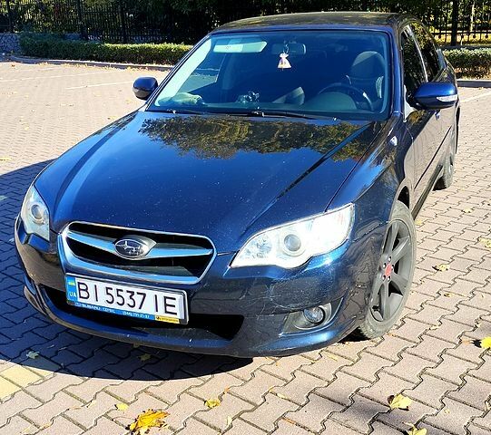 Синий Субару Легаси, объемом двигателя 2 л и пробегом 306 тыс. км за 6100 $, фото 1 на Automoto.ua