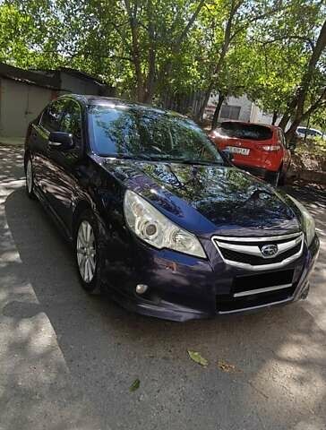 Синій Субару Легасі, об'ємом двигуна 2 л та пробігом 179 тис. км за 8600 $, фото 1 на Automoto.ua