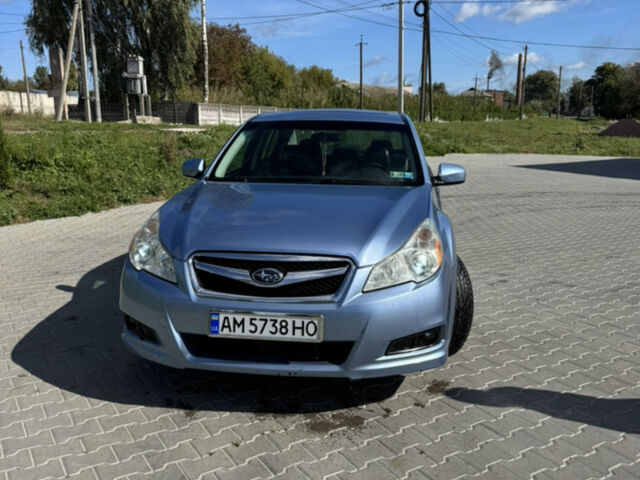 Синий Субару Легаси, объемом двигателя 2.46 л и пробегом 420 тыс. км за 8600 $, фото 1 на Automoto.ua