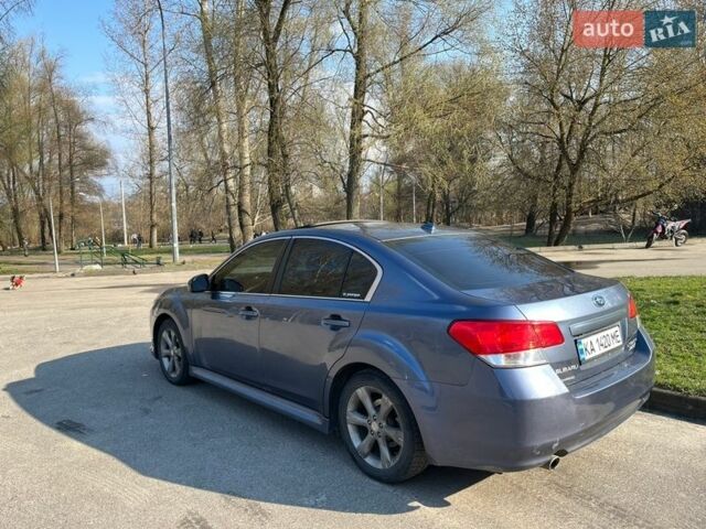 Синий Субару Легаси, объемом двигателя 2.46 л и пробегом 284 тыс. км за 8500 $, фото 1 на Automoto.ua