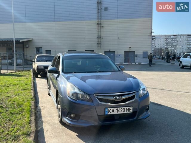 Синій Субару Легасі, об'ємом двигуна 2.46 л та пробігом 284 тис. км за 8000 $, фото 1 на Automoto.ua