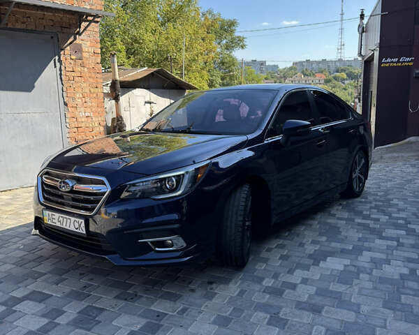 Синій Субару Легасі, об'ємом двигуна 2.46 л та пробігом 107 тис. км за 14000 $, фото 1 на Automoto.ua
