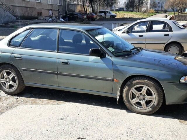 Зелений Субару Легасі, об'ємом двигуна 1.99 л та пробігом 300 тис. км за 3000 $, фото 1 на Automoto.ua