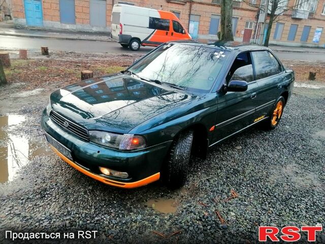 Зеленый Субару Легаси, объемом двигателя 2 л и пробегом 287 тыс. км за 4000 $, фото 1 на Automoto.ua