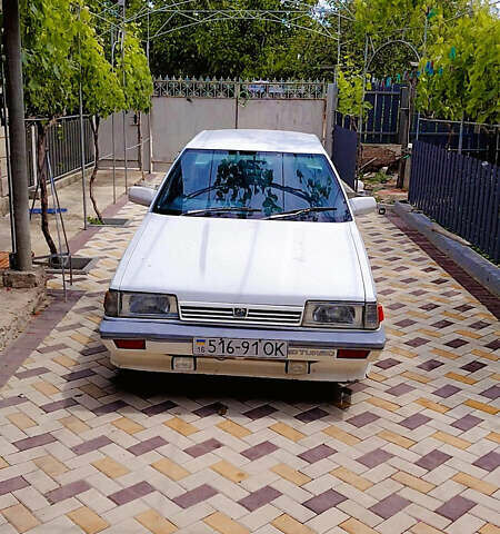 Субару Леон 1988 в Одессе на Automoto.ua Белый Субару Леон, объемом двигателя 1.8 л и пробегом 214 тыс. км за 1600 $, фото 1 на Automoto.ua