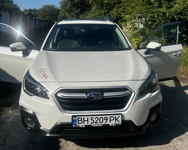 Білий Субару Аутбек, об'ємом двигуна 2.5 л та пробігом 176 тис. км за 14999 $, фото 1 на Automoto.ua