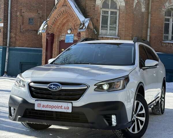 Білий Субару Аутбек, об'ємом двигуна 2.5 л та пробігом 40 тис. км за 20900 $, фото 1 на Automoto.ua