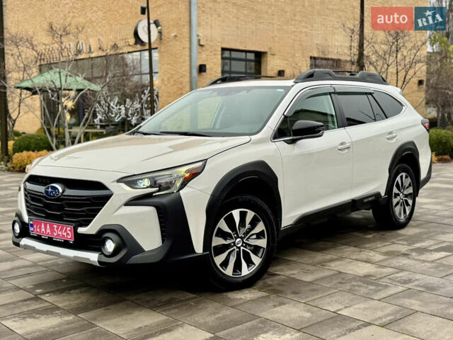 Белый Субару Аутбек, объемом двигателя 2.5 л и пробегом 7 тыс. км за 28800 $, фото 1 на Automoto.ua