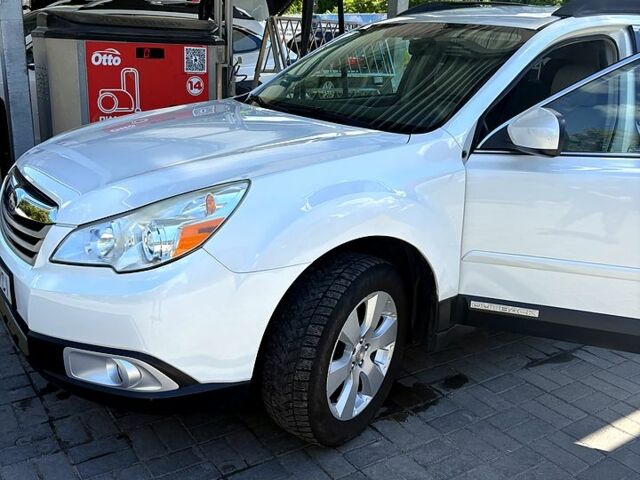 Білий Субару Аутбек, об'ємом двигуна 2.5 л та пробігом 20 тис. км за 9500 $, фото 1 на Automoto.ua