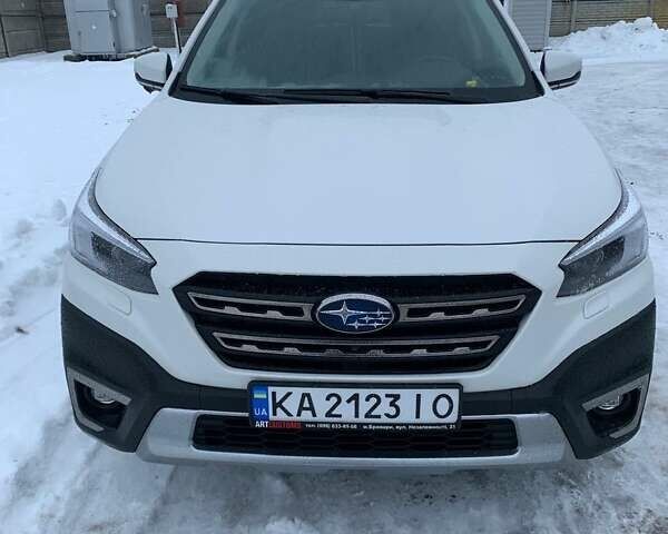 Белый Субару Аутбек, объемом двигателя 2.5 л и пробегом 123 тыс. км за 36000 $, фото 1 на Automoto.ua