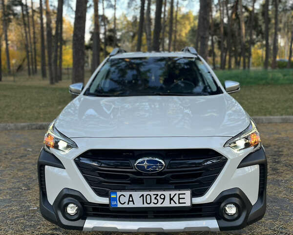 Білий Субару Аутбек, об'ємом двигуна 2.4 л та пробігом 12 тис. км за 36300 $, фото 1 на Automoto.ua