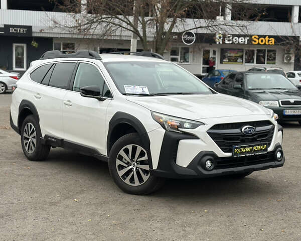 Білий Субару Аутбек, об'ємом двигуна 2.5 л та пробігом 3 тис. км за 27500 $, фото 1 на Automoto.ua