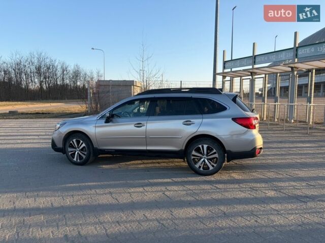 Бежевый Субару Аутбек, объемом двигателя 2.5 л и пробегом 104 тыс. км за 24000 $, фото 1 на Automoto.ua