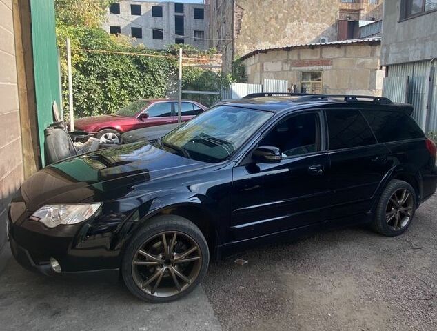 Чорний Субару Аутбек, об'ємом двигуна 2.5 л та пробігом 300 тис. км за 6999 $, фото 1 на Automoto.ua