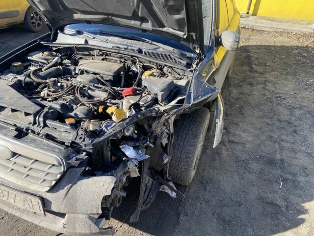 Чорний Субару Аутбек, об'ємом двигуна 2.5 л та пробігом 250 тис. км за 3000 $, фото 1 на Automoto.ua