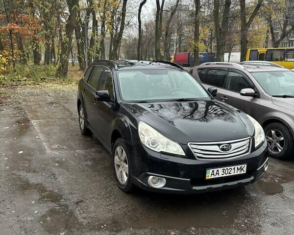 Черный Субару Аутбек, объемом двигателя 2.46 л и пробегом 284 тыс. км за 9500 $, фото 1 на Automoto.ua