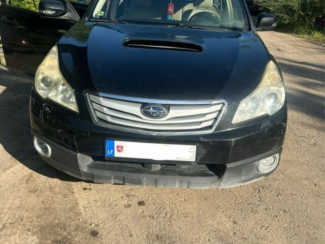 Черный Субару Аутбек, объемом двигателя 2 л и пробегом 390 тыс. км за 4300 $, фото 1 на Automoto.ua