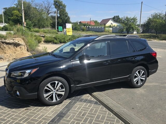 Чорний Субару Аутбек, об'ємом двигуна 2 л та пробігом 31 тис. км за 18999 $, фото 1 на Automoto.ua