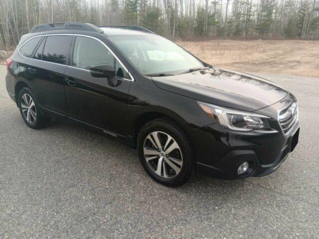 Черный Субару Аутбек, объемом двигателя 2.5 л и пробегом 48 тыс. км за 13000 $, фото 1 на Automoto.ua