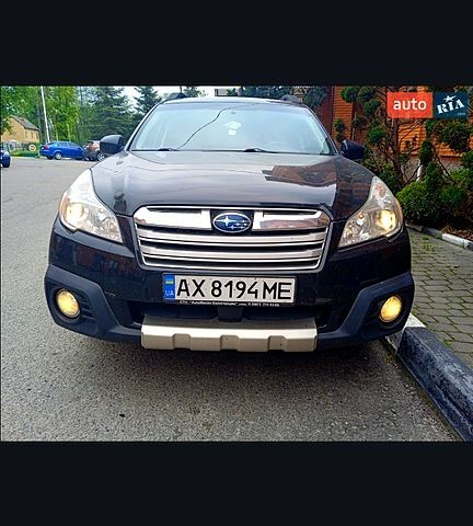 Черный Субару Аутбек, объемом двигателя 2.5 л и пробегом 185 тыс. км за 12000 $, фото 1 на Automoto.ua