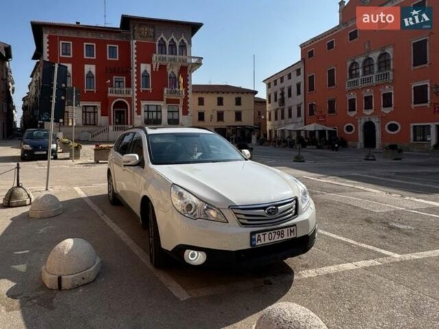 Коричневий Субару Аутбек, об'ємом двигуна 2.46 л та пробігом 283 тис. км за 8999 $, фото 1 на Automoto.ua