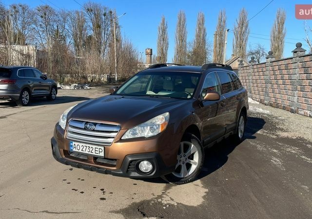 Коричневый Субару Аутбек, объемом двигателя 2.5 л и пробегом 236 тыс. км за 9700 $, фото 1 на Automoto.ua