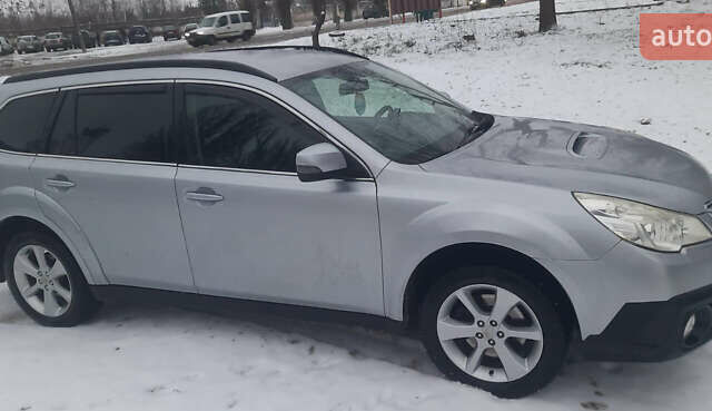 Субару Аутбек, объемом двигателя 2 л и пробегом 255 тыс. км за 11500 $, фото 1 на Automoto.ua