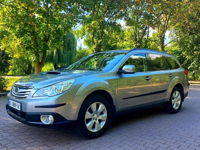 Субару Аутбек, объемом двигателя 2 л и пробегом 261 тыс. км за 8900 $, фото 1 на Automoto.ua