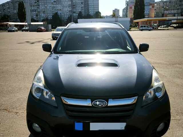 Субару Аутбек, объемом двигателя 2 л и пробегом 230 тыс. км за 9500 $, фото 1 на Automoto.ua