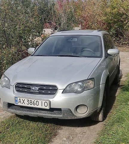 Сірий Субару Аутбек, об'ємом двигуна 2.46 л та пробігом 325 тис. км за 5200 $, фото 1 на Automoto.ua