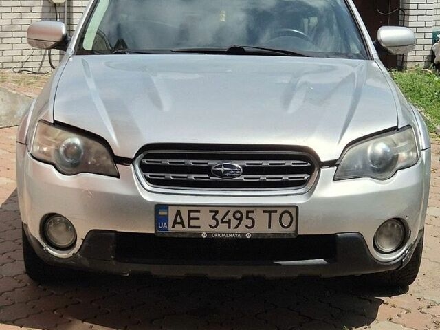 Серый Субару Аутбек, объемом двигателя 3 л и пробегом 260 тыс. км за 3500 $, фото 1 на Automoto.ua