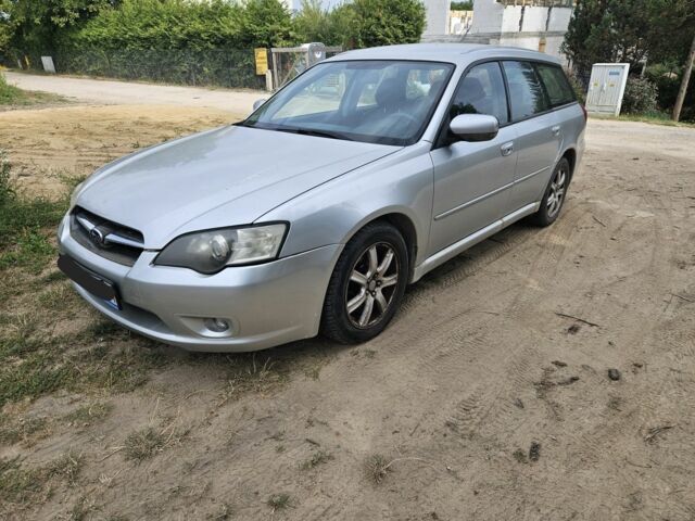 Серый Субару Аутбек, объемом двигателя 2 л и пробегом 350 тыс. км за 2700 $, фото 1 на Automoto.ua