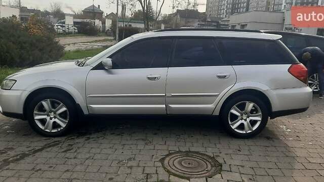 Серый Субару Аутбек, объемом двигателя 3 л и пробегом 200 тыс. км за 5500 $, фото 1 на Automoto.ua