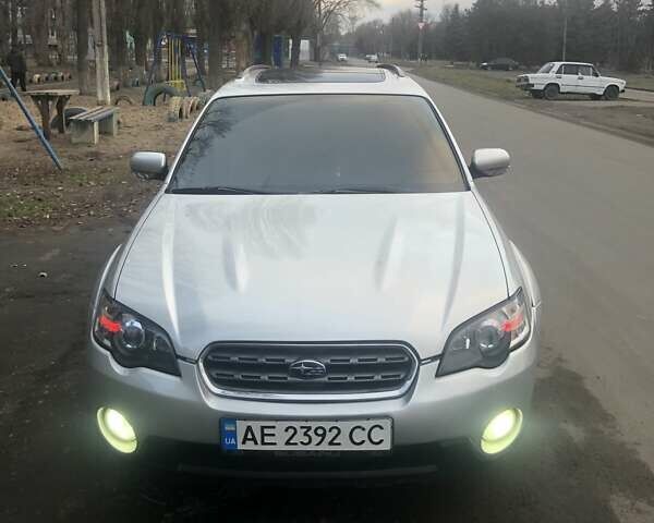 Серый Субару Аутбек, объемом двигателя 2.5 л и пробегом 322 тыс. км за 6500 $, фото 1 на Automoto.ua