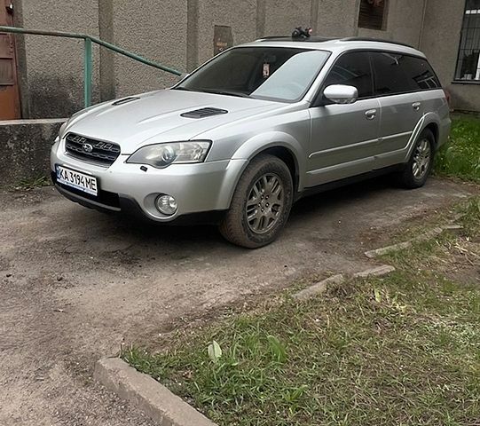 Сірий Субару Аутбек, об'ємом двигуна 2.46 л та пробігом 160 тис. км за 6500 $, фото 1 на Automoto.ua