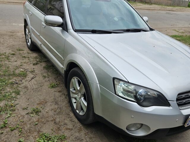Сірий Субару Аутбек, об'ємом двигуна 3 л та пробігом 229 тис. км за 6400 $, фото 1 на Automoto.ua