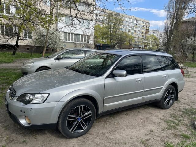 Серый Субару Аутбек, объемом двигателя 2.5 л и пробегом 340 тыс. км за 5800 $, фото 1 на Automoto.ua
